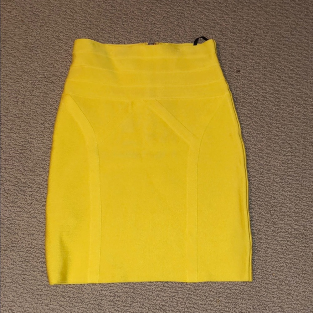 bebe skirt